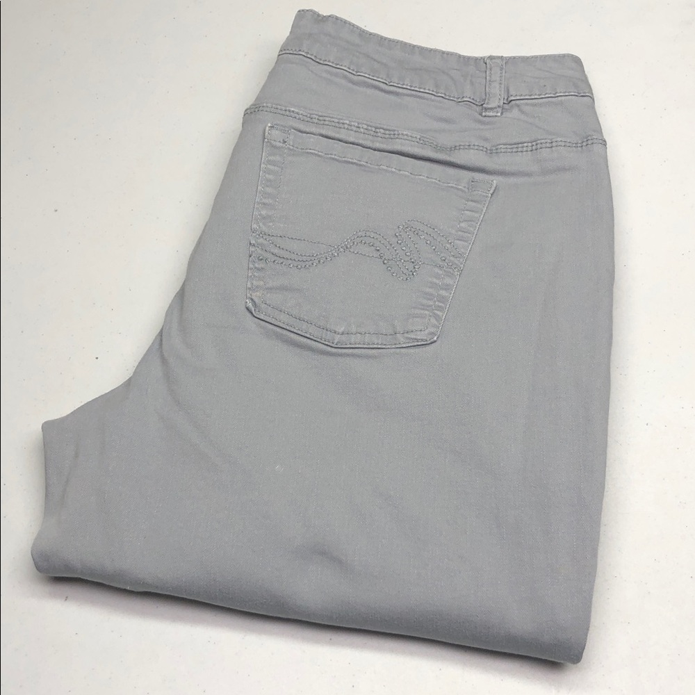SANTANA GRAY ANKLE CROP JEANS 16/33x26 LIKE NEW ⭐️